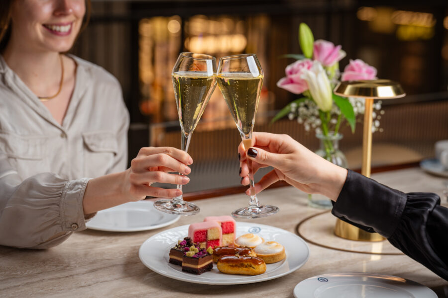 Cake and Bubbles